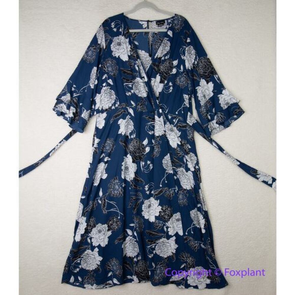 City Chic Navy Blue Floral Wrap Midi Dress